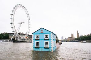 Новый плавающий дом класса люкс на Темзе