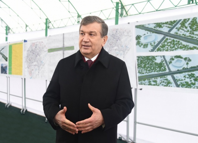 Президент нашей страны Шавкат Мирзиёев ознакомился со строительством в Ташкенте нового путепровода