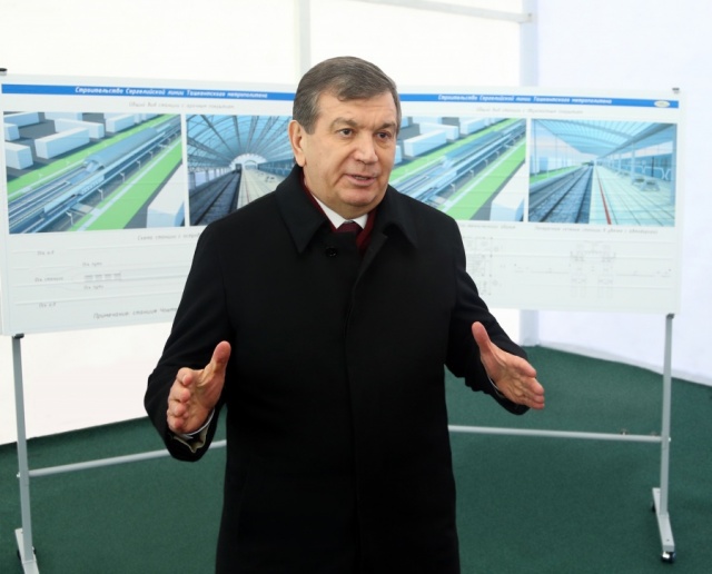 Президент нашей страны Шавкат Мирзиёев ознакомился с прокладкой новой линии метро