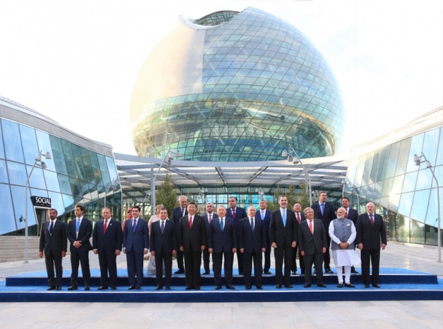Президент Узбекистана Шавкат Мирзиёев принял участие в церемонии открытия международной выставки ЭКСПО-2017