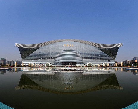 Фото дня: китайцы построили самое большое здание в мире