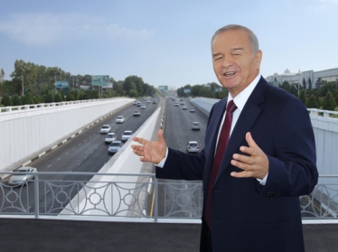 Президент Ислам Каримов открыл новые объекты в Ташкенте (фото)