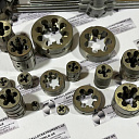 Плашка трубная