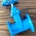 Задвижка чугунная 30ч39р Ду100Ру16