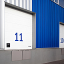 Скоростные секционные ворота из алюминиевых сэндвич-панелей с торсионным механизмом ISD01-PARKING