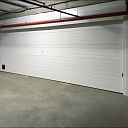 Промышленные секционные ворота из алюминиевых сэндвич-панелей с торсионным механизмом ISD03ALU