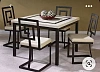 Стол и стулья
