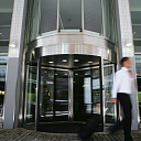 Револьверные (карусельные) двери от шведского производителя Assa Abloy