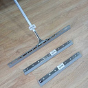 Mеталлическая швабра с резиновым лезвием 45-75см