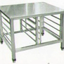 Стол производственный Подставка под пароконвектомат