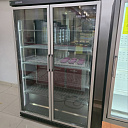 Холодильный шкаф «ШХ-1,2» с распашной стеклянной дверью