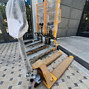 Качественный транспалет (рохля) SAAB грузоподъемностью 2.5 тонны