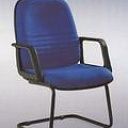 Офисное кресло на ползях Арт. V-307