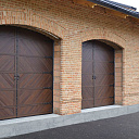 Гаражные секционные ворота из сэндвич-панелей с торсионным механизмом RSD02 PREMIUM