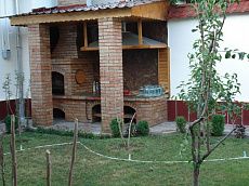 Летние кухни, барбекю